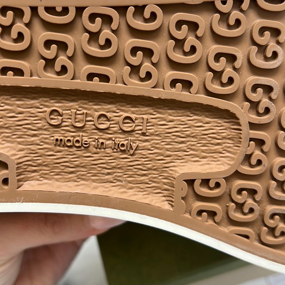 💯% Auth Men’s Gucci x Disney Donald Duck Men's Sneakers Gucci Sz 10 / US 11 - Picture 6 of 14